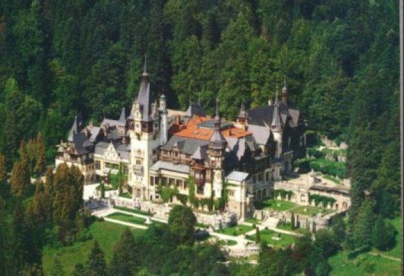 Le Figaro LAUDĂ Castelul Peleş: Este spectaculos!
